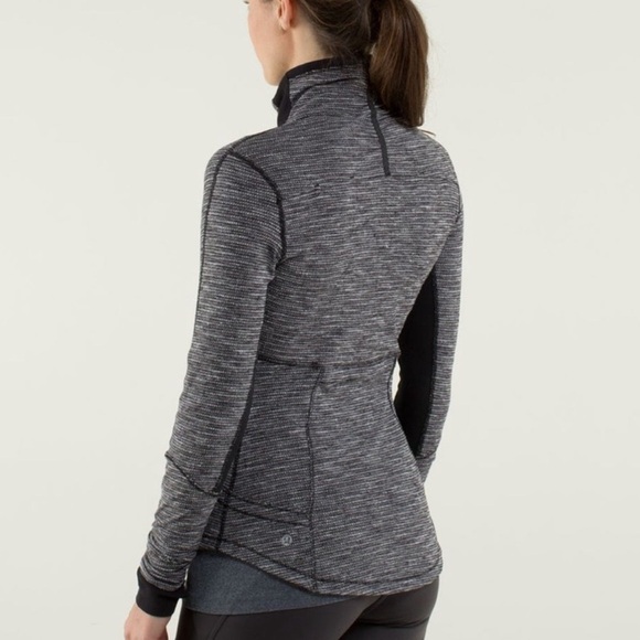Lululemon Base Runner Half Zip - Picture 5 of 5